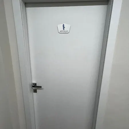 Le Colonne Di San Luca Pensionat Genua