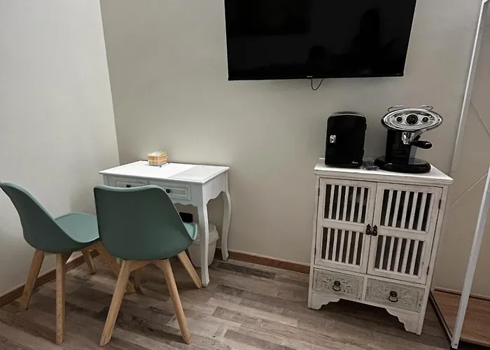 Le Colonne Di San Luca