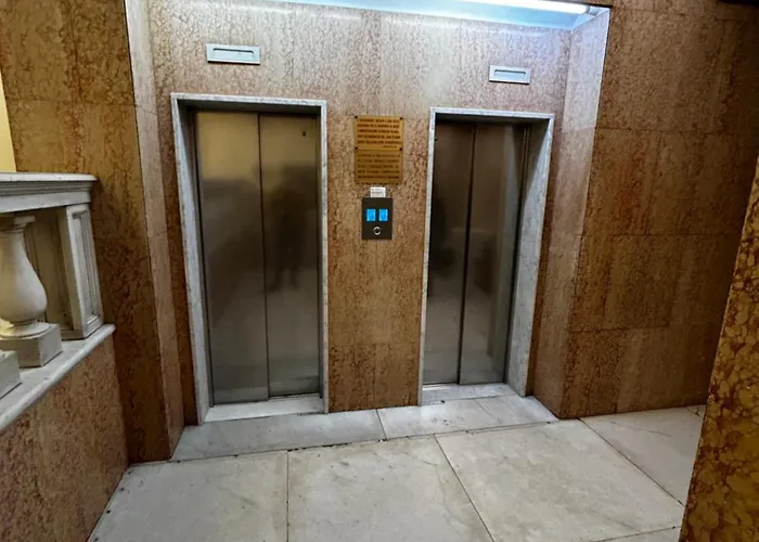 Gasthuis Le Colonne Di San Luca Genua