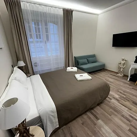 Le Colonne Di San Luca 게스트하우스 4*