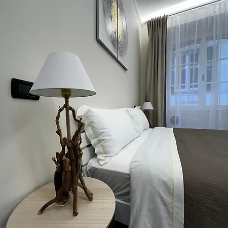 Penzion Le Colonne Di San Luca Janov